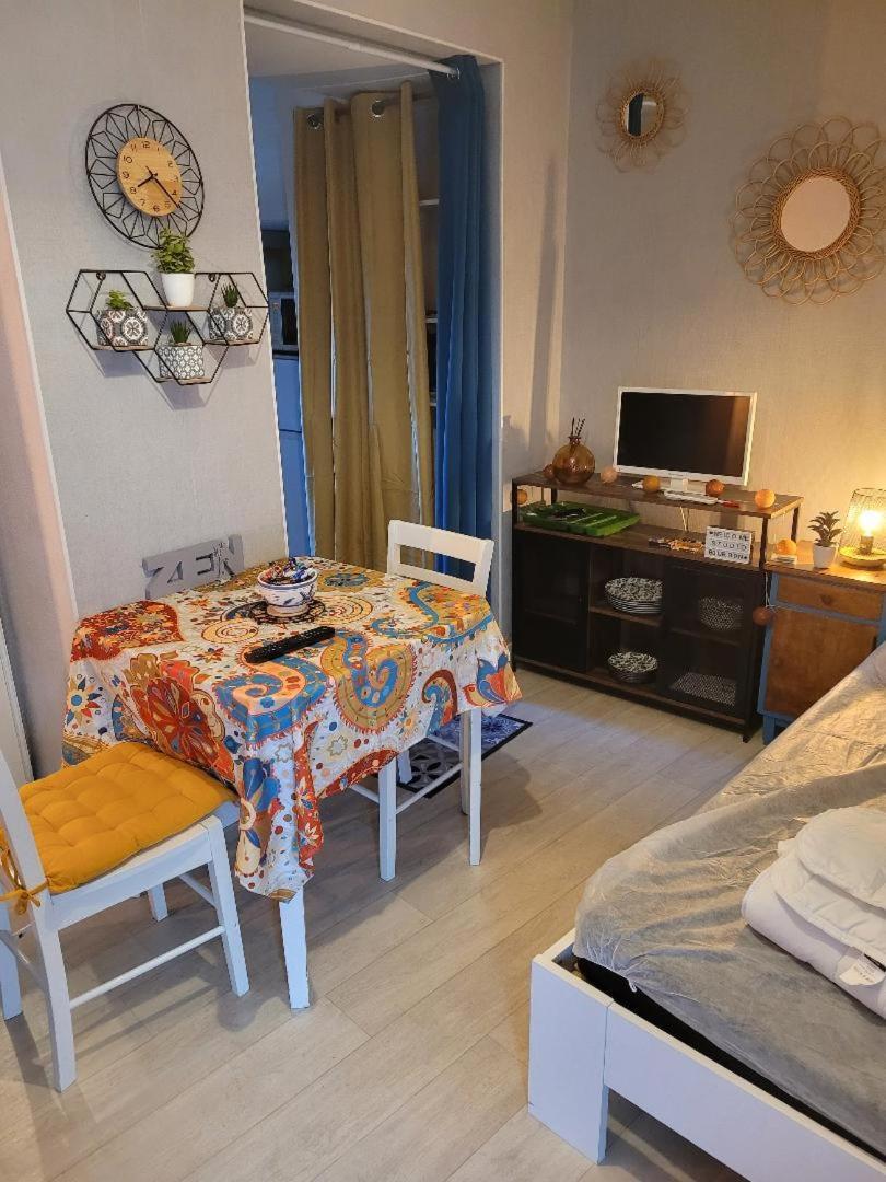 Studio Bourbon Lägenhet La Roche-Posay Exteriör bild